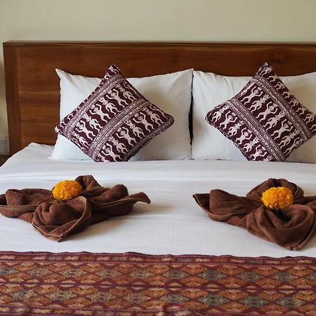 Kampung Sari Homestay Ubud Esterno foto