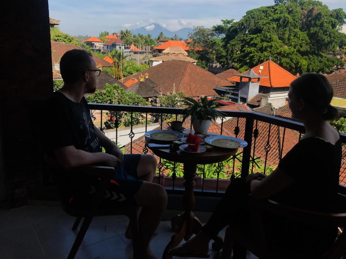 Kampung Sari Homestay Ubud Esterno foto