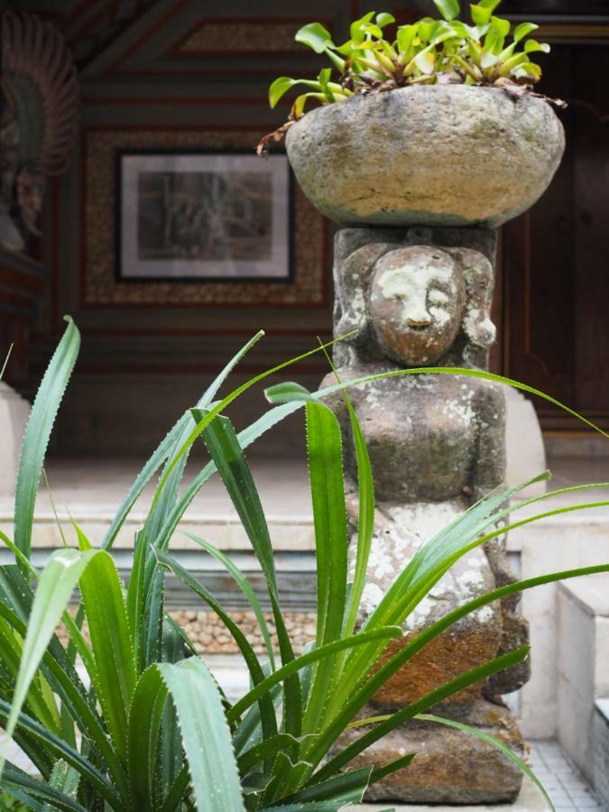 Kampung Sari Homestay Ubud Esterno foto