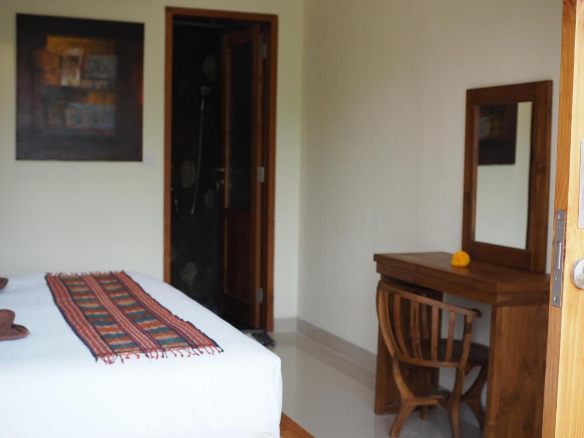 Kampung Sari Homestay Ubud Esterno foto