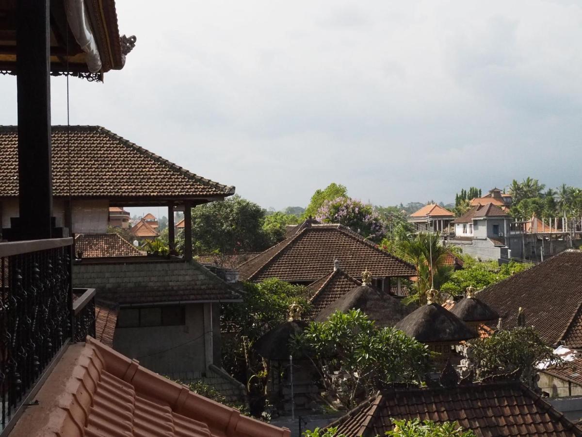 Kampung Sari Homestay Ubud Esterno foto