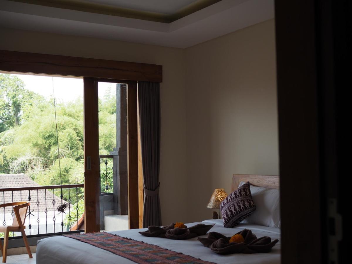 Kampung Sari Homestay Ubud Esterno foto